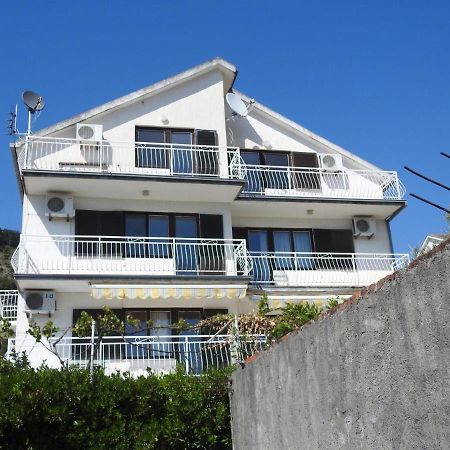 Bed and Breakfast Madam Svetlana Tivat Exterior foto