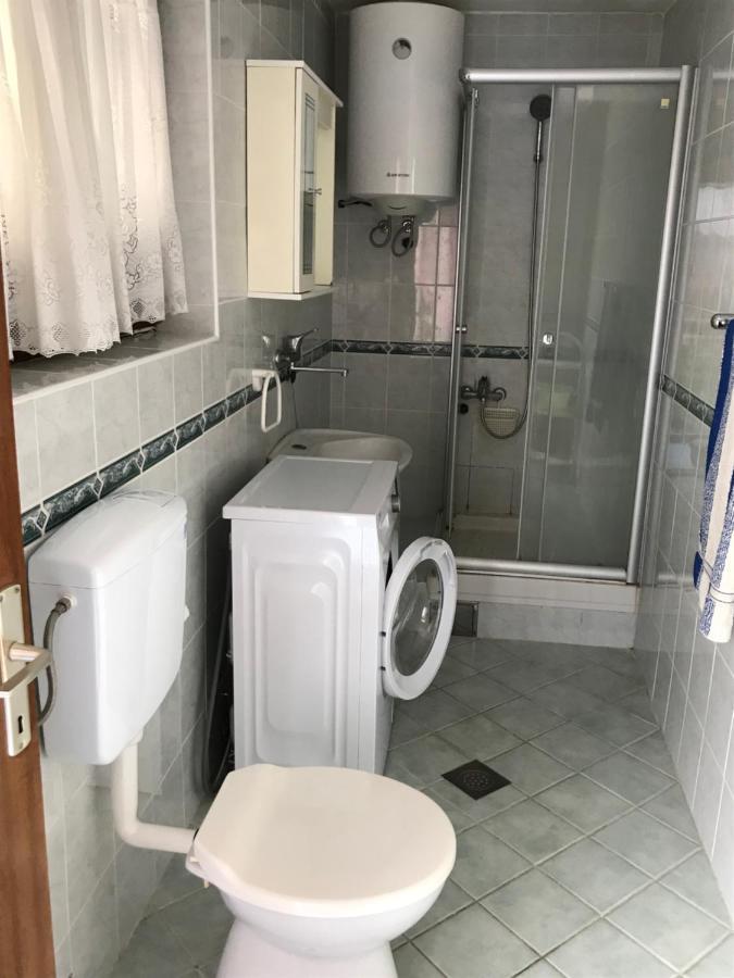 Bed and Breakfast Madam Svetlana Tivat Exterior foto